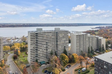  Condo For Sale in QuéBec (La Cité-Limoilou) 