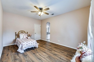 Welcome to an extraordinary Butler Farms residence where - photo 33