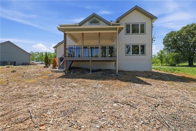 Great Views of the water and Boat slip! Gorgeous brand-new - photo 40