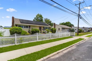 This charming 3-bedroom, 1-bath ranch offers comfortable - photo 5