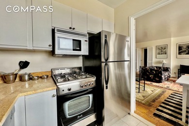 This bright, quiet, 620 square-foot, 1-bedroom, 1-bath, 5-closet