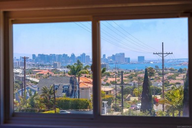 Perched in the heart of coveted Point Loma, this stunning 2,600 - photo 4