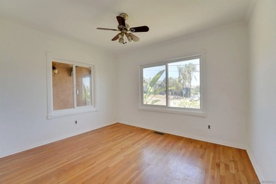 Perched in the heart of coveted Point Loma, this stunning 2,600 - photo 10