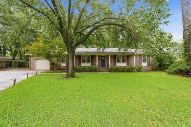 Welcome to 7 Andrea Court -- A Turnkey Vacation Rental Goldmine - photo 1