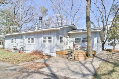 Crow Wing Lake Home For Sale in Fort Ripley Minnesota