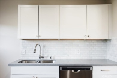 323 Culver Blvd - photo 17