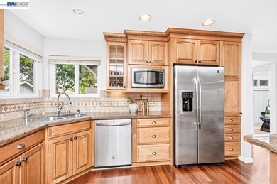 Contemporary Living on the Fairway at Crow Canyon Country Club! - photo 18