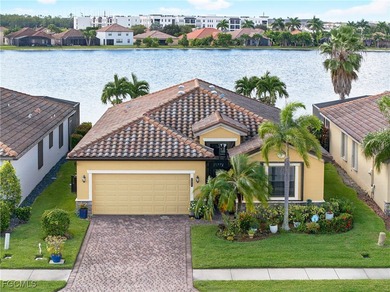 Lake Home For Sale in Fort Myers, Florida