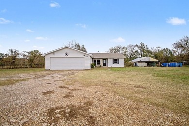 Lake Home For Sale in Tool, Texas