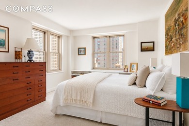 Perched high above the Murray Hill Historic District, Residence - photo 3