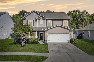 Seller offering $5000 in closing costs!Freshly updated and - photo 1