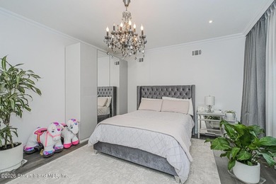 Magnificent 5 bed 4 bath home that doesn't miss a trick. Newly - photo 13