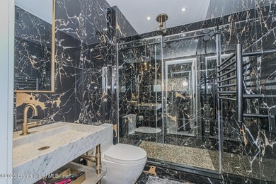 Magnificent 5 bed 4 bath home that doesn't miss a trick. Newly - photo 15