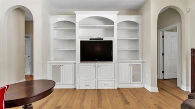 This beautiful home is located in the gated community of Amanda - photo 16
