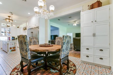 Check out this 4 bed 3.5 bath luxury home in the Heart of - photo 18