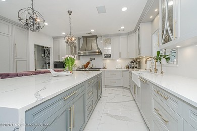 Magnificent 5 bed 4 bath home that doesn't miss a trick. Newly - photo 20