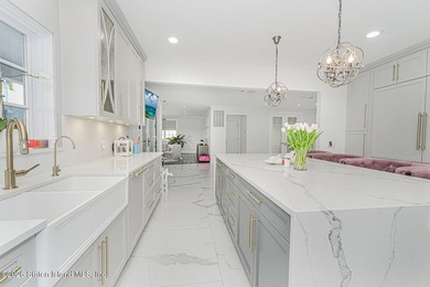 Magnificent 5 bed 4 bath home that doesn't miss a trick. Newly - photo 21