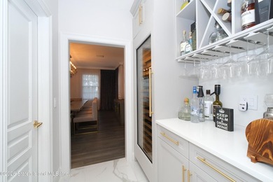 Magnificent 5 bed 4 bath home that doesn't miss a trick. Newly - photo 24