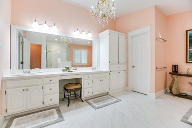 Check out this 4 bed 3.5 bath luxury home in the Heart of - photo 27