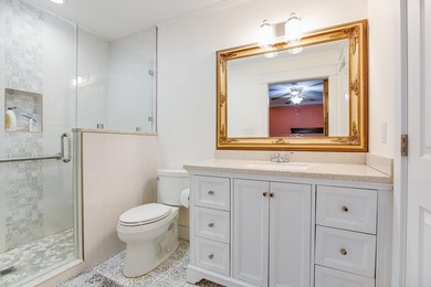 Check out this 4 bed 3.5 bath luxury home in the Heart of - photo 32