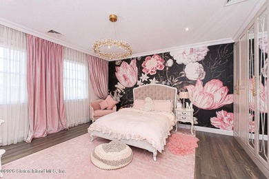 Magnificent 5 bed 4 bath home that doesn't miss a trick. Newly - photo 33