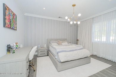 Magnificent 5 bed 4 bath home that doesn't miss a trick. Newly - photo 34