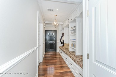 Magnificent 5 bed 4 bath home that doesn't miss a trick. Newly - photo 44