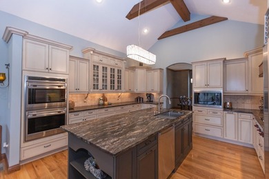 Set along the 16th fairway at Rivercut Golf Course, this