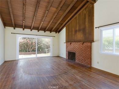 Welcome to 438 Calle De Felipe, ideally located on a quiet - photo 4
