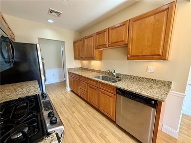 Welcome to this beautifully appointed end-unit two bedroom, two - photo 8