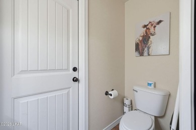 Discover this stunning 3-bedroom, 3-bathroom pool home perfectly - photo 40