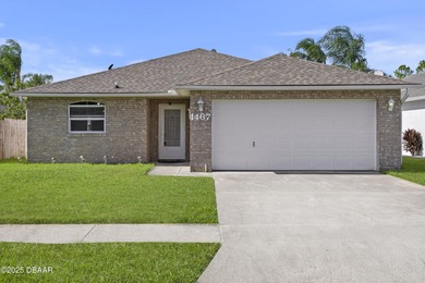 (private lake, pond, creek) Home For Sale in Port Orange Florida