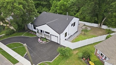 Welcome to 378 Lakeshore Boulevard, a spectacular fully - photo 2