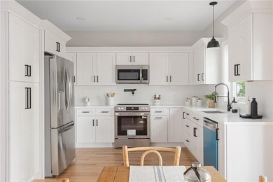 Construction Complete! Move right into this 3 bed 2.5 bath New - photo 5