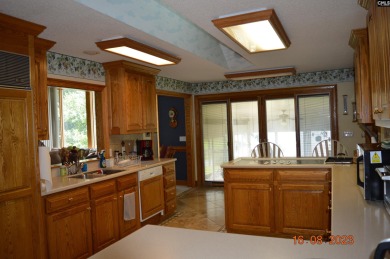 Reduced!!! Main Channel views/Custom-built brick home! - photo 12