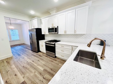 Approximately 2,200 square feet of inviting living space awaits - photo 12