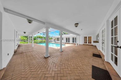 Discover Lake Front living in the prestigious Jacaranda Country - photo 33
