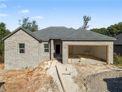 Lake Loch Lomond Home For Sale in Bella Vista Arkansas