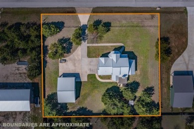 Lake Home For Sale in Pottsboro, Texas