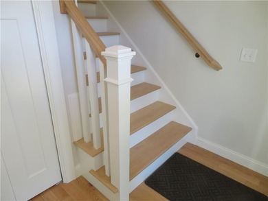 Recently completed new quality built and designed colonial home - photo 10