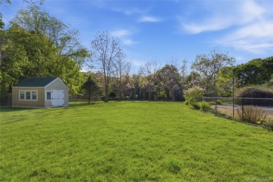 Move right into this custom Expanded Cape set on just over an - photo 28