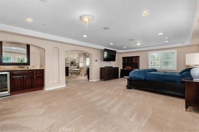 Extraordinary custom estate offering 5,316 sq. ft. of elegant - photo 33