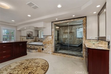 Extraordinary custom estate offering 5,316 sq. ft. of elegant - photo 37