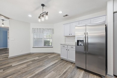 This home has been virtually staged. Welcome home to this - photo 8