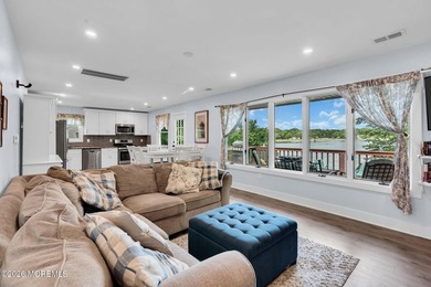 Welcome to this move-in ready waterfront retreat in the - photo 9