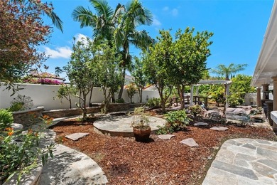 Extraordinary custom estate offering 5,316 sq. ft. of elegant - photo 51