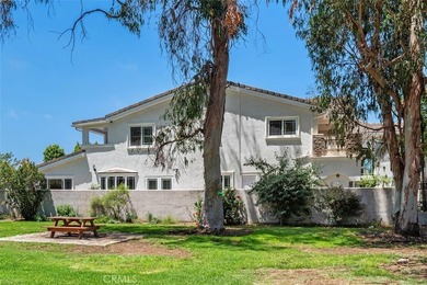 Extraordinary custom estate offering 5,316 sq. ft. of elegant - photo 59