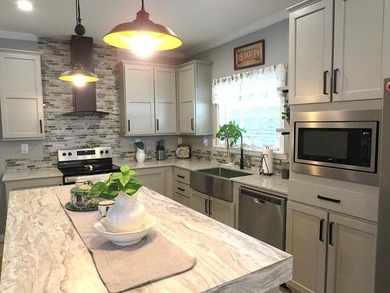 This beautiful 1393 square feet, 2.0 bed 2.0 bath Manufactured - photo 3