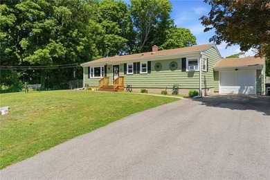 One level living at its best in this 3 bedroom 2 bath ranch - photo 1