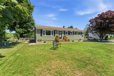 One level living at its best in this 3 bedroom 2 bath ranch - photo 3
